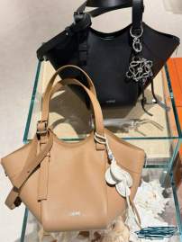Picture of Loewe Handbags _SKUfw239917255fw